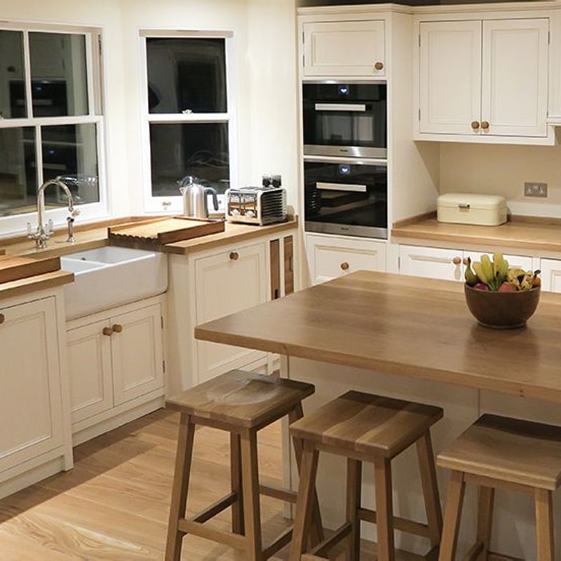 worktops and kitchen fitting